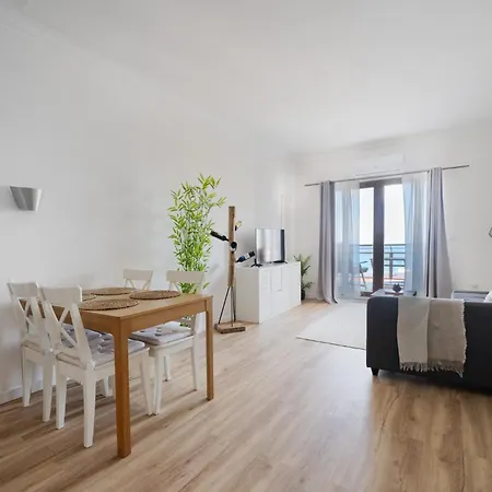 Ribeira Dilhas Apartment *